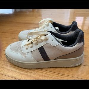 Gorgeous H&M runners size 37 UK (6.5 US/CAN)